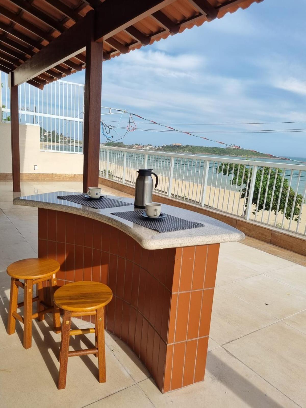 Ipe Amarelo - Frente Ao Mar Na Praia De Meaipe, Guarapari Dış mekan fotoğraf